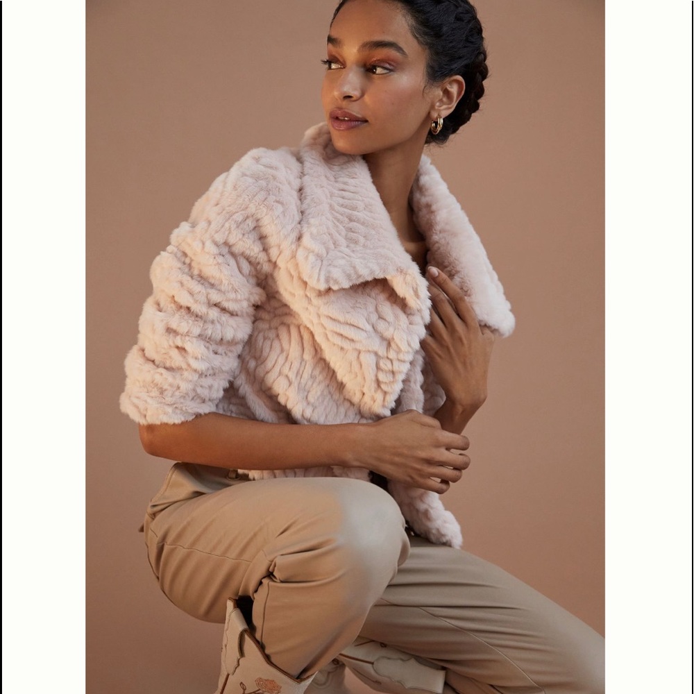 Gorgeous Lily Faux Fur coat. NWT Large